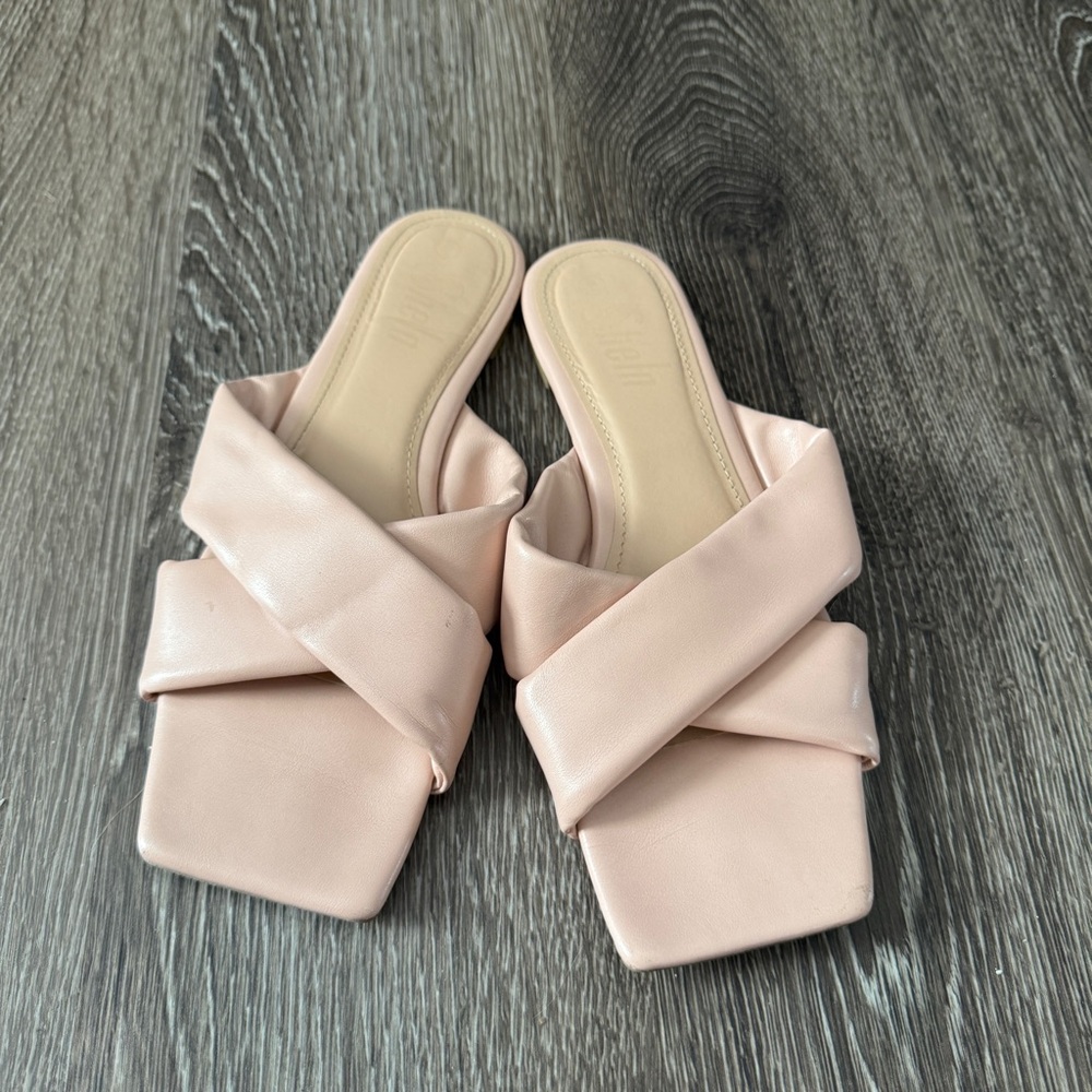 Criss cross sandals